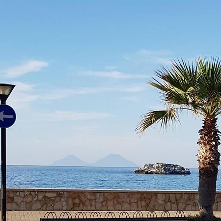 Ferienwohnung Casa Tranquilla E Luminosa Con Terrazzo A Due Passi Dal Mare Brolo Exterior foto